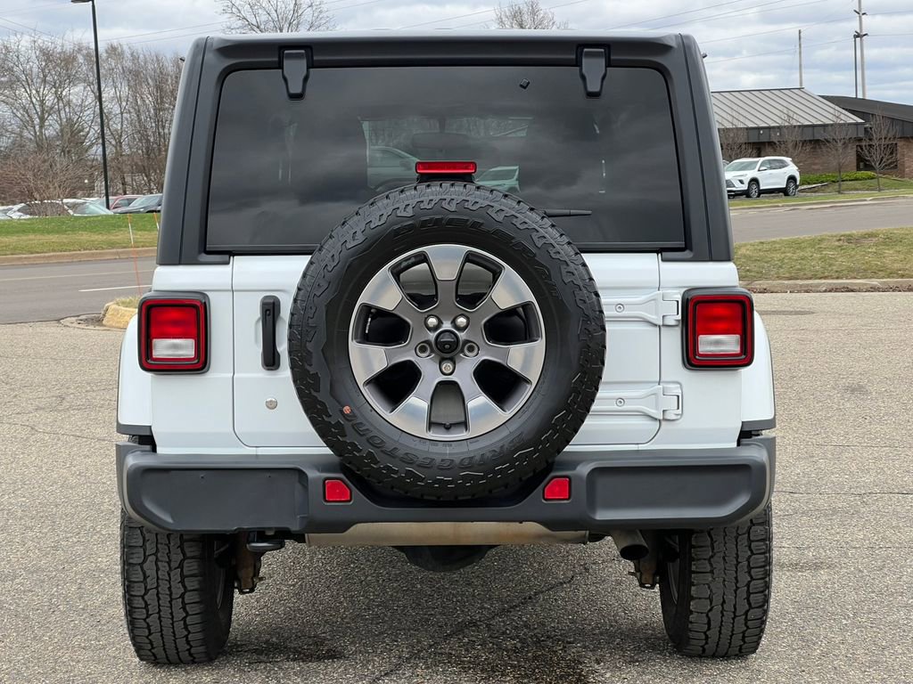 Used 2018 Jeep Wrangler Unlimited Sahara image 43