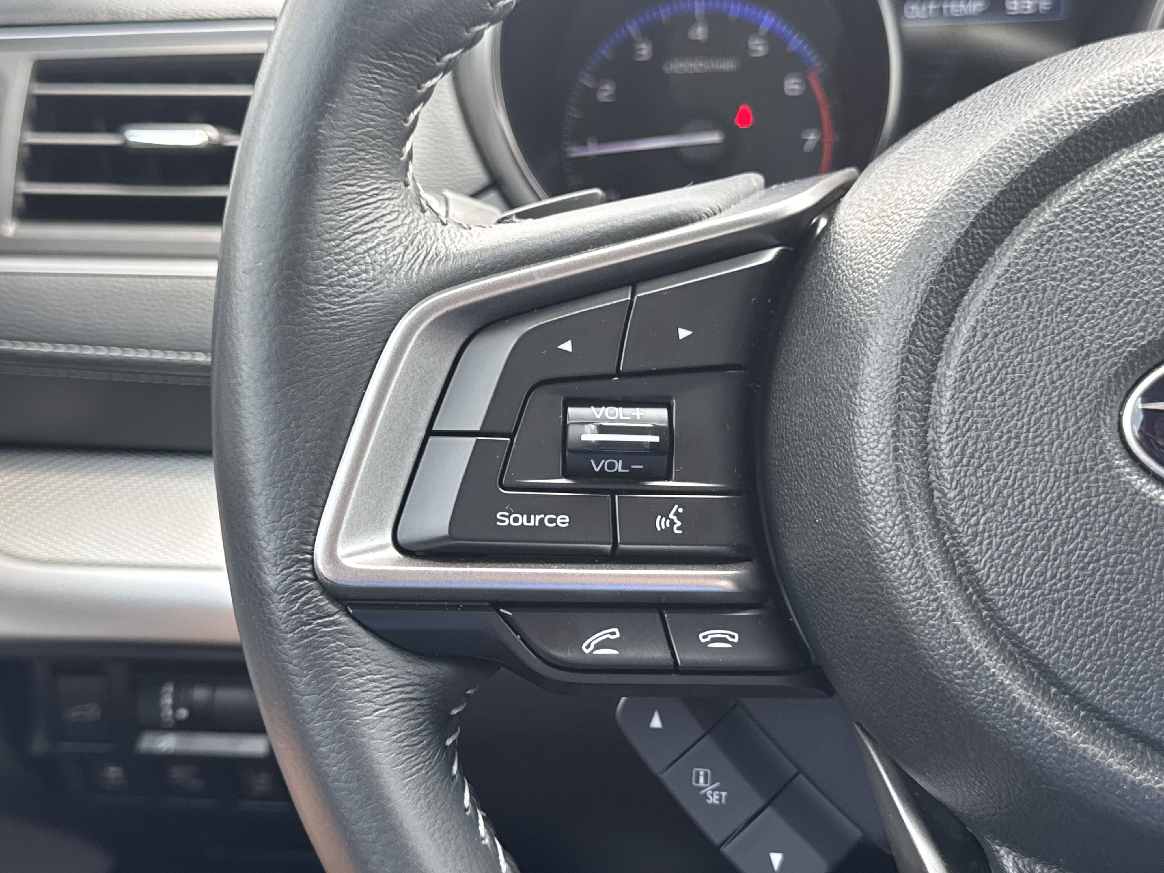 Used 2018 Subaru Outback 2.5i Premium AWD/4WD image 14