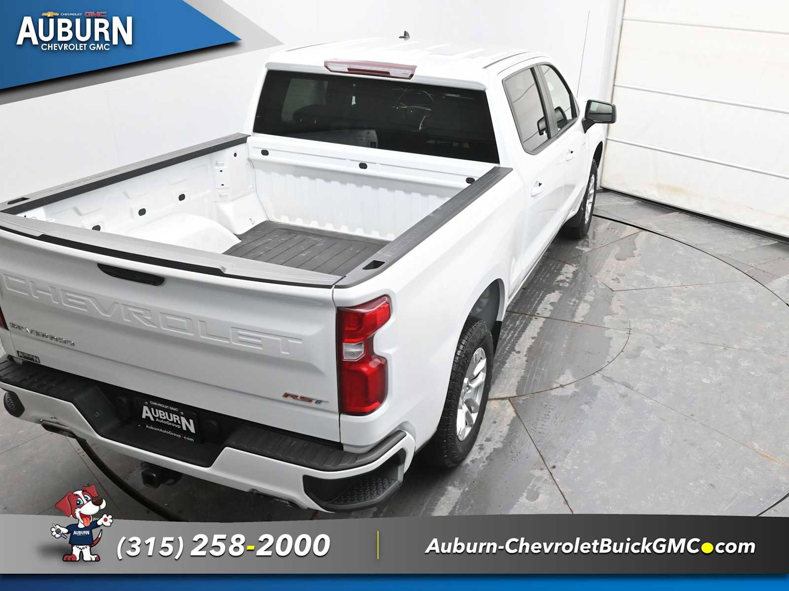 Used 2024 Chevrolet Silverado 1500 RST w/ Z71 Off-Road Package image 26