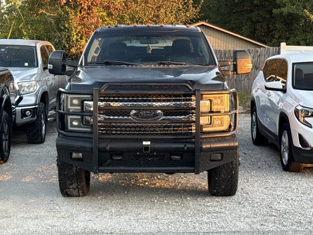 Used 2018 Ford F350 Lariat w/ FX4 Off-Road Package AWD/4WD image 2