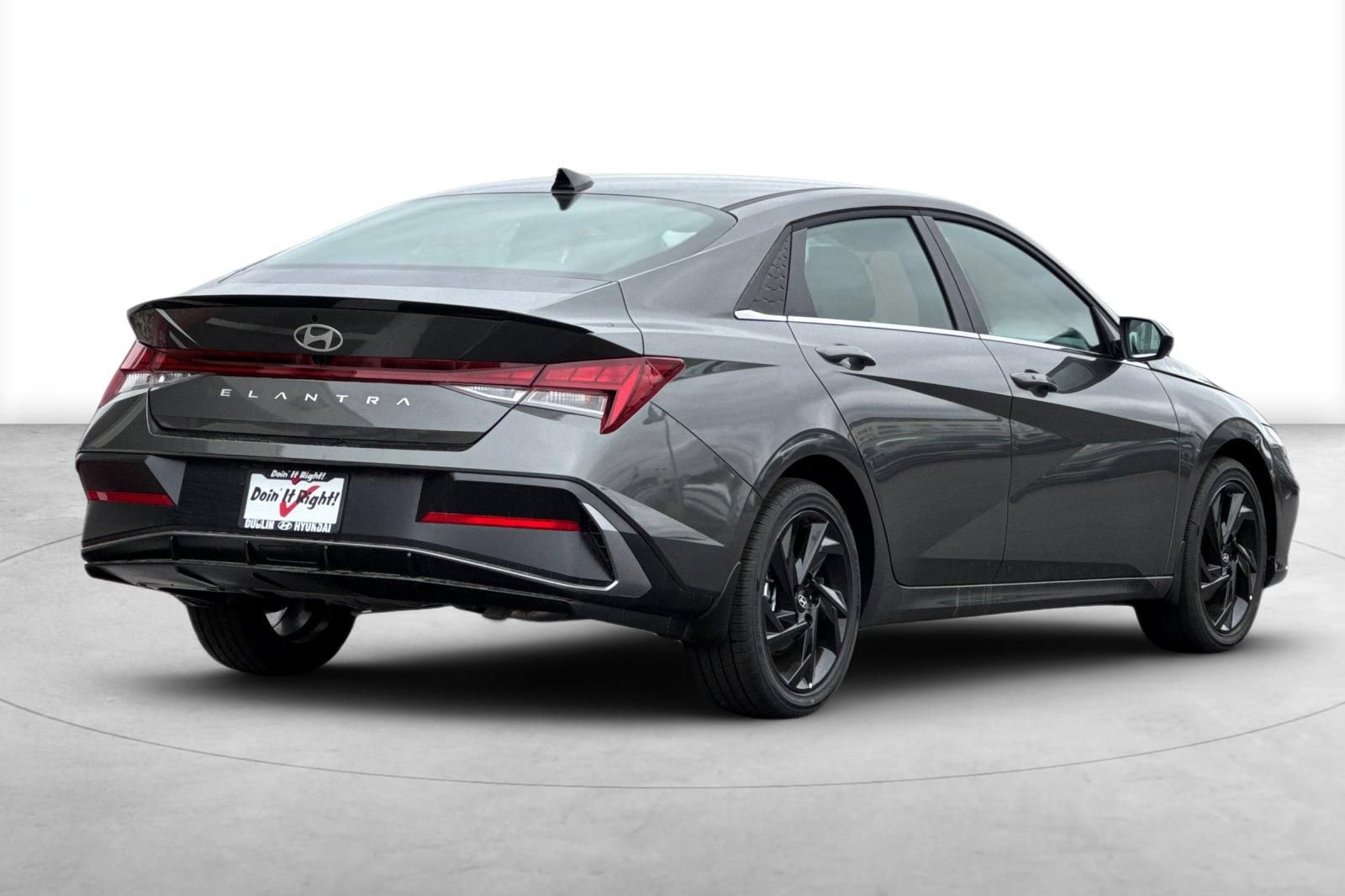 Used 2026 Hyundai Elantra SEL Sport FWD image 8
