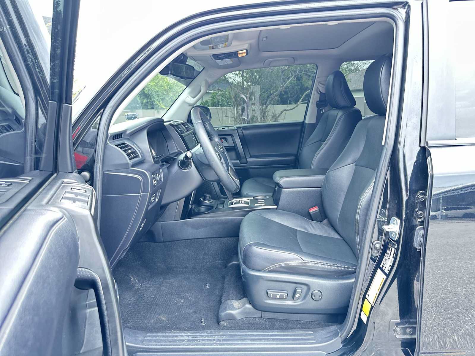 Used 2021 Toyota 4Runner Limited AWD/4WD image 2