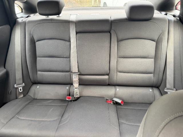 Used 2021 Chevrolet Malibu LT image 30