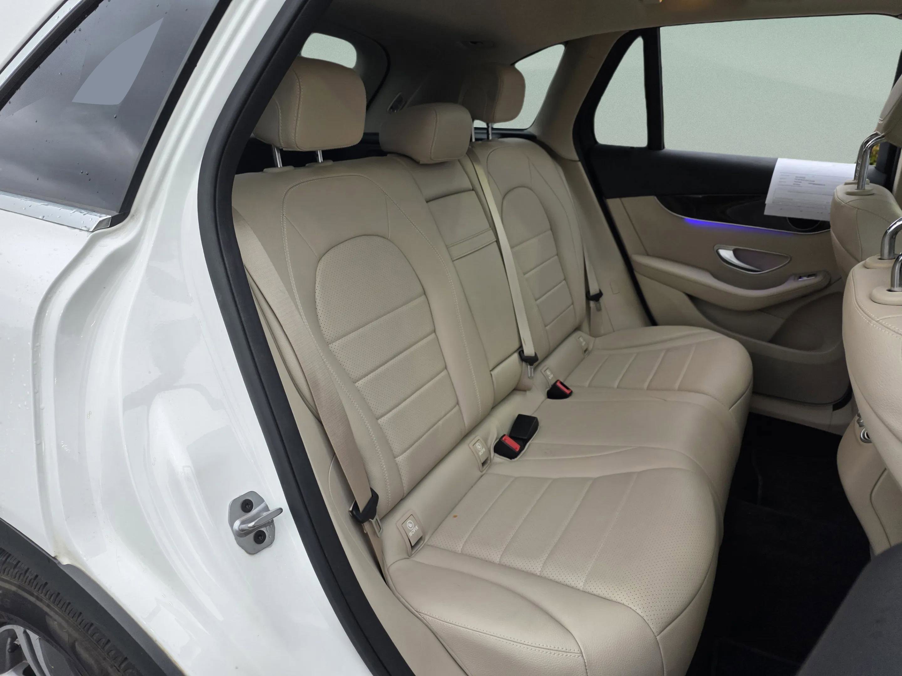 Used 2022 Mercedes-Benz GLC 300 image 27