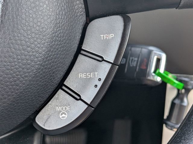 Used 2015 Kia Soul + image 26