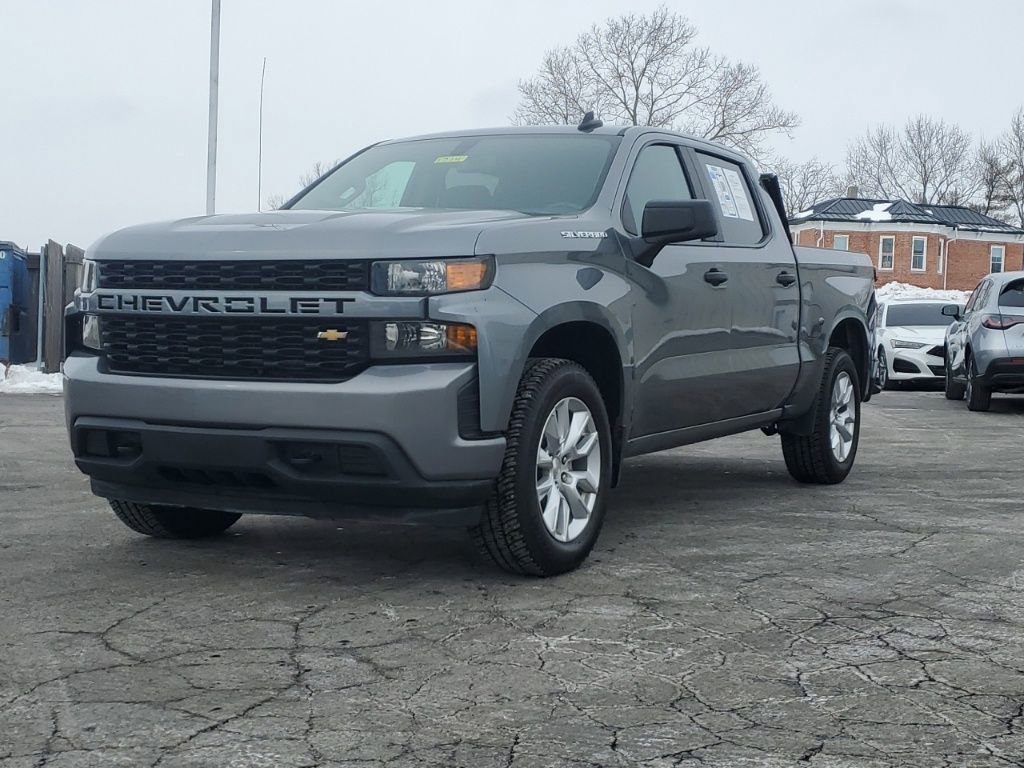 Used 2021 Chevrolet Silverado 1500 Custom image 3
