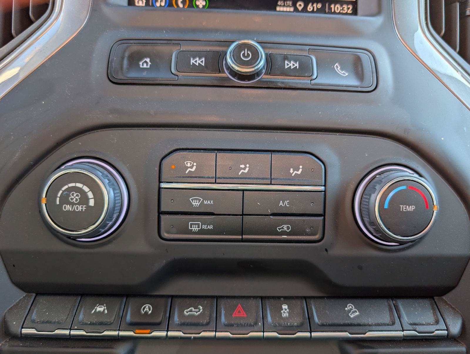 Used 2023 Chevrolet Silverado 1500 Custom Trail Boss w/ LPO, Dark Essentials Package AWD/4WD image 16