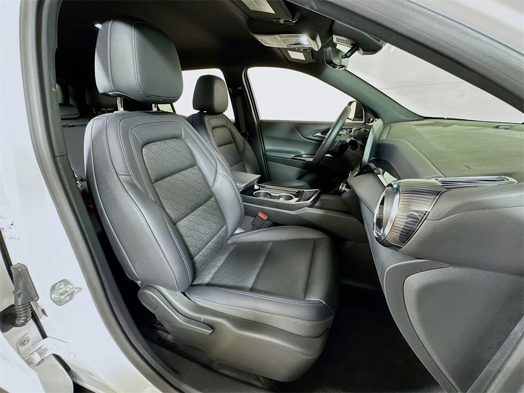 Certified 2025 Chevrolet Equinox LT w/ Convenience Package II image 26