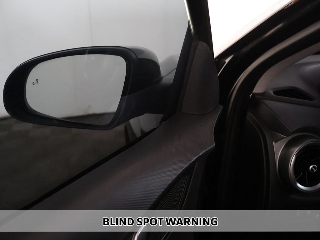 Used 2022 Hyundai Kona Limited w/ Cargo Package FWD image 7