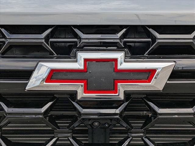 Used 2025 Chevrolet Silverado 2500 ZR2 image 23