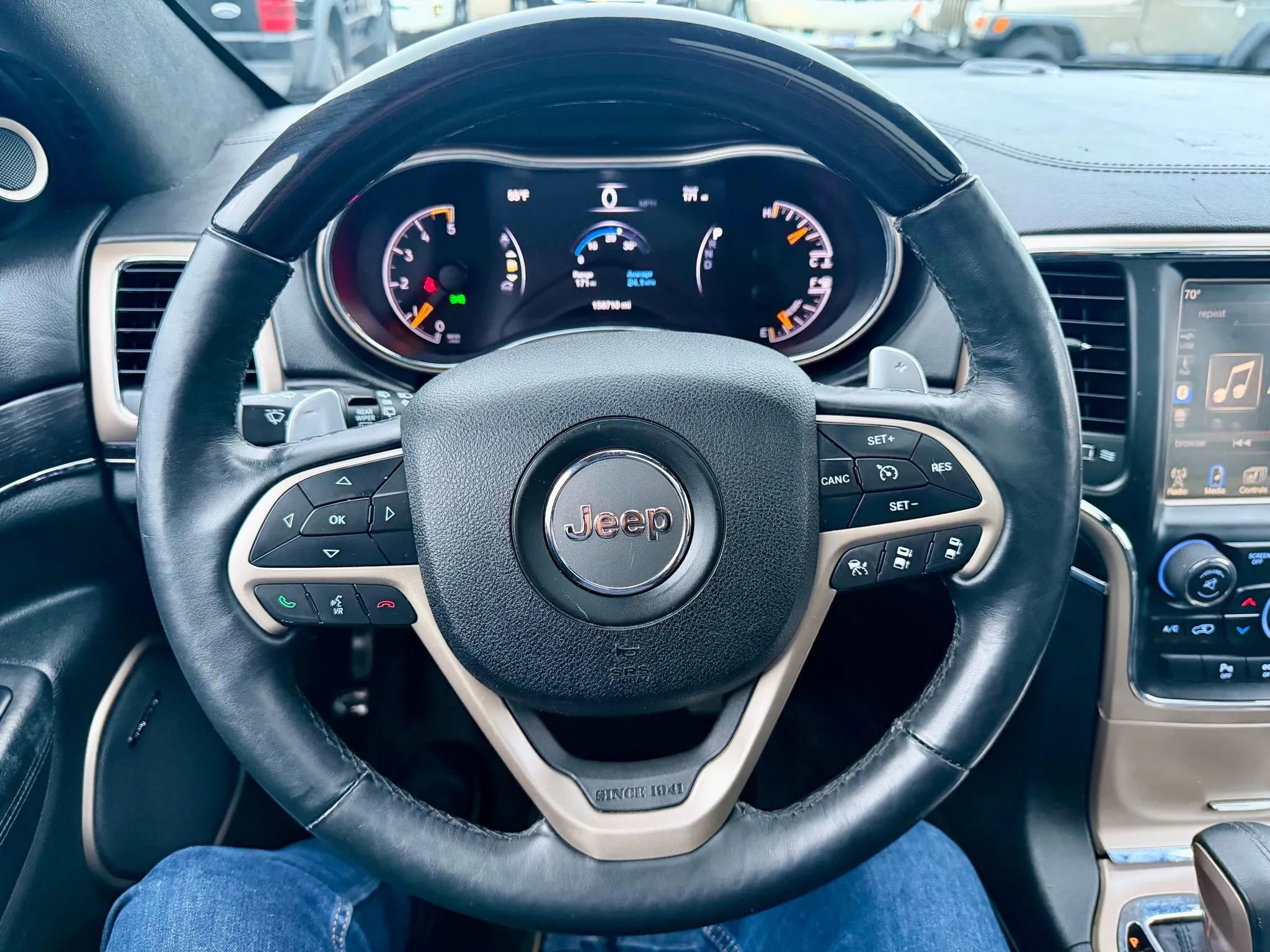 Used 2016 Jeep Grand Cherokee Summit image 12