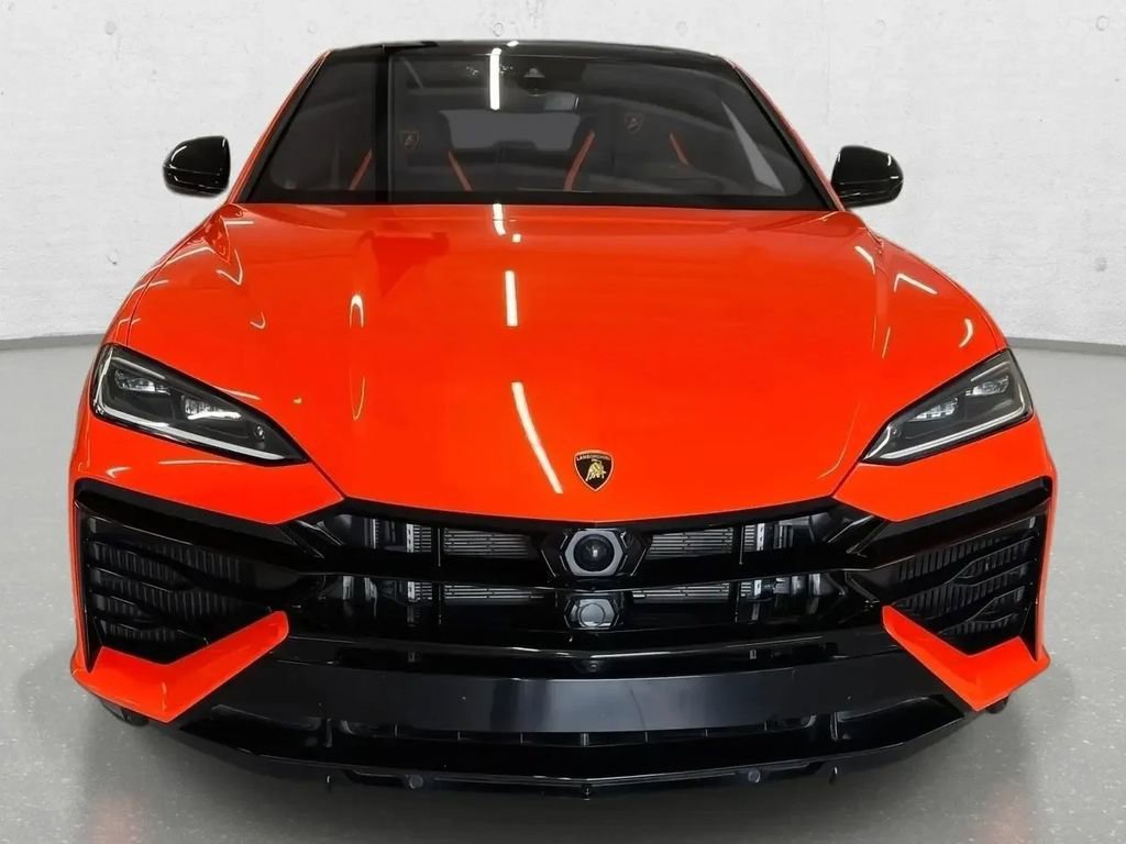 Used 2025 Lamborghini Urus SE AWD/4WD image 3