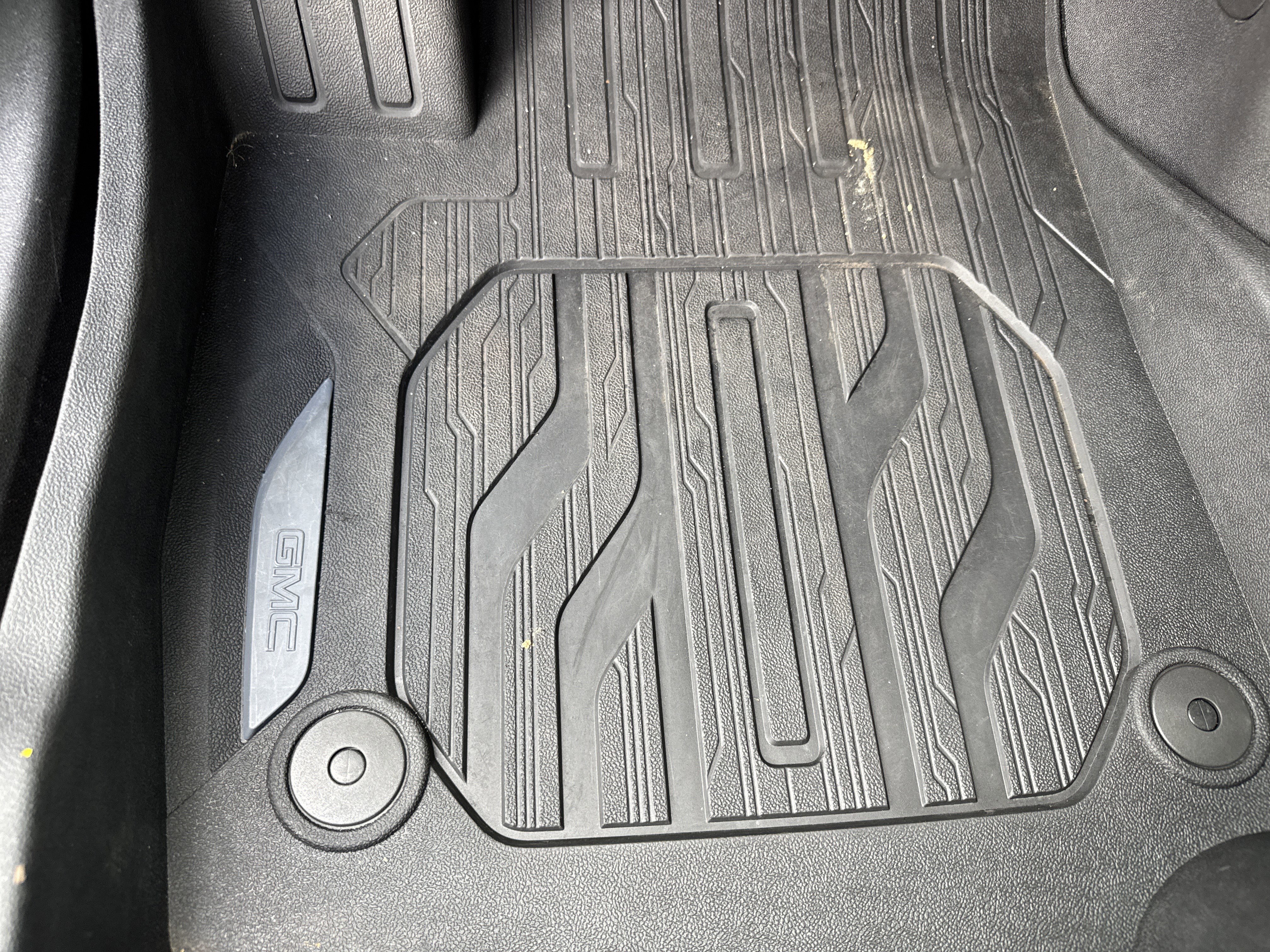 Used 2020 GMC Terrain SLE image 17