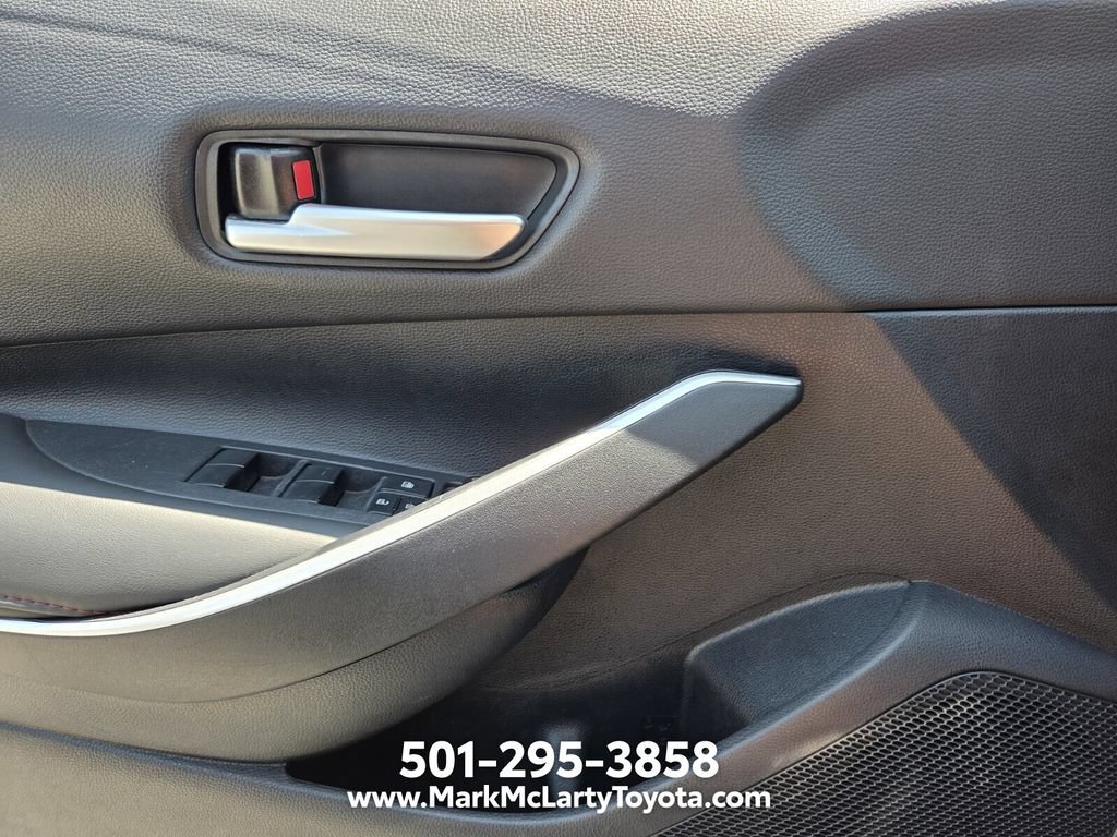 Used 2025 Toyota Corolla SE FWD image 24