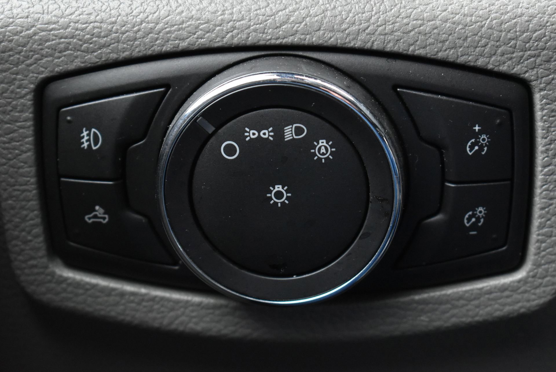 Used 2015 Ford F150 XLT w/ Equipment Group 301A Mid image 19