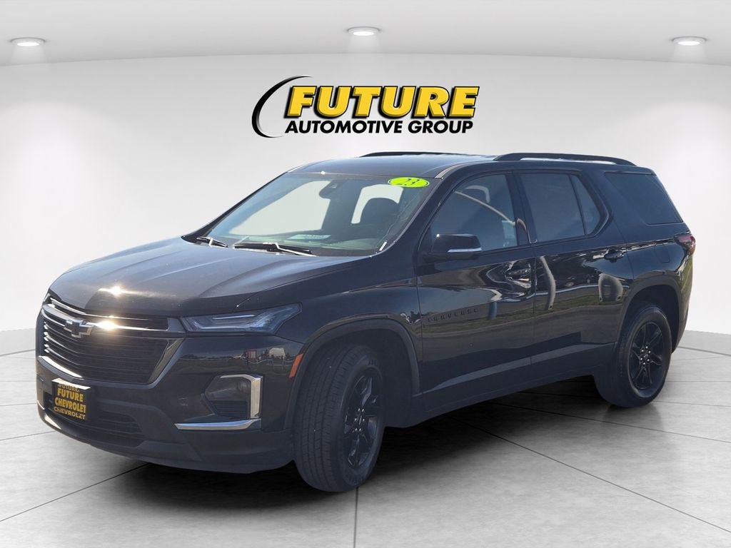 Used 2023 Chevrolet Traverse LT w/ Midnight/Sport Edition image 8