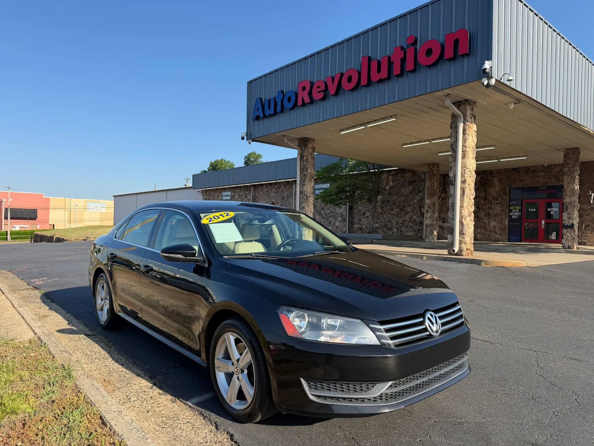 Used 2012 Volkswagen Passat 2.5 SE FWD image 1