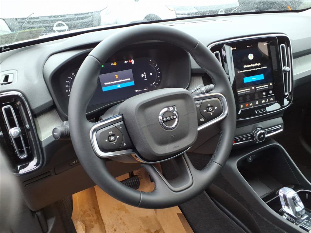 New 2026 Volvo XC40 B5 Plus w/ Protection Package Premier AWD/4WD image 5
