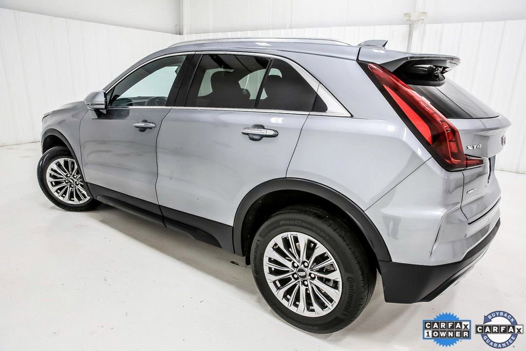 Used 2024 Cadillac XT4 Premium Luxury image 4