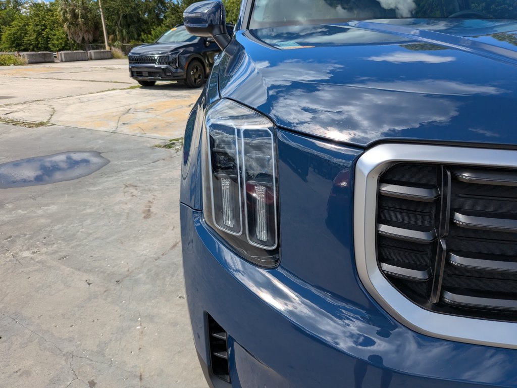 Certified 2024 Kia Telluride S w/ S Sunroof Package FWD image 10