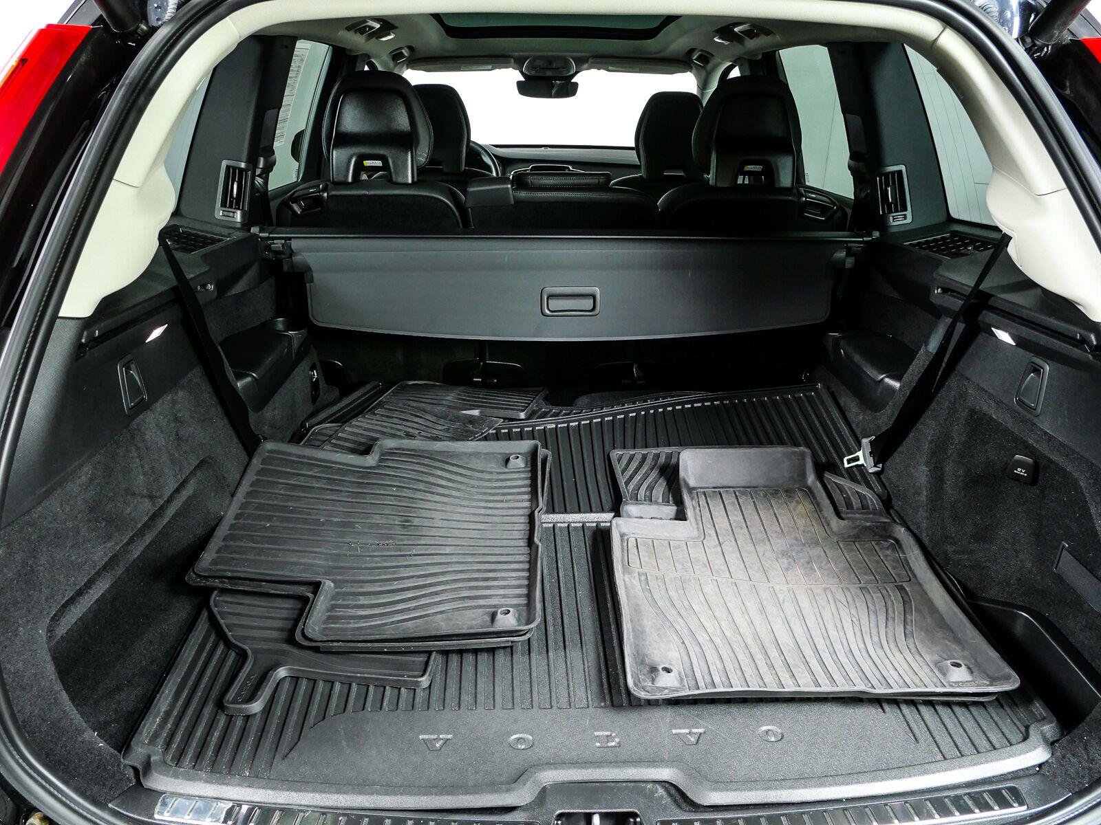 Used 2023 Volvo XC90 B6 Plus w/ Protection Package Premier AWD/4WD image 30