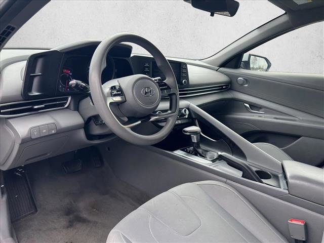 Used 2023 Hyundai Elantra SEL image 8