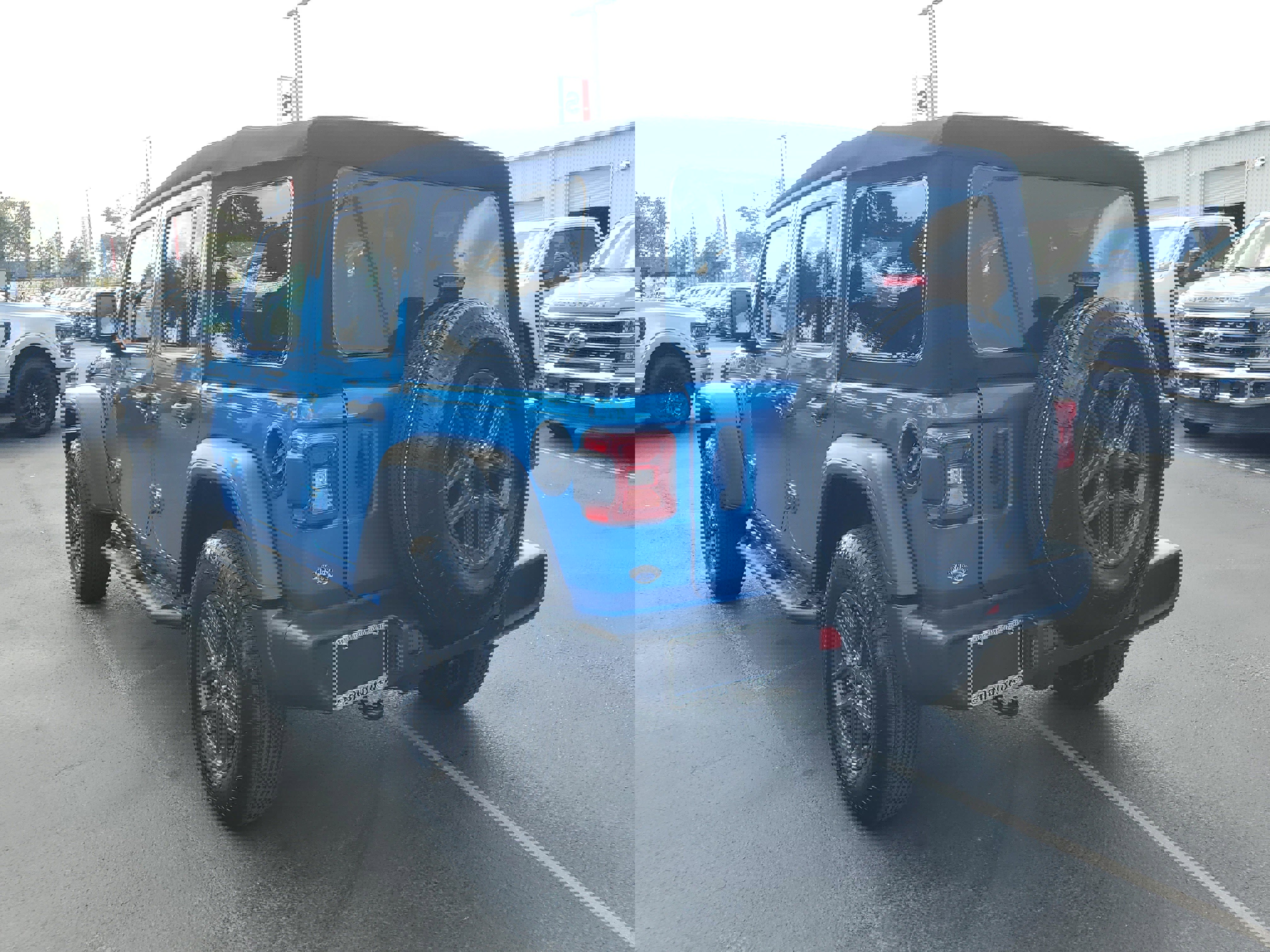 Used 2024 Jeep Wrangler Sport S image 7