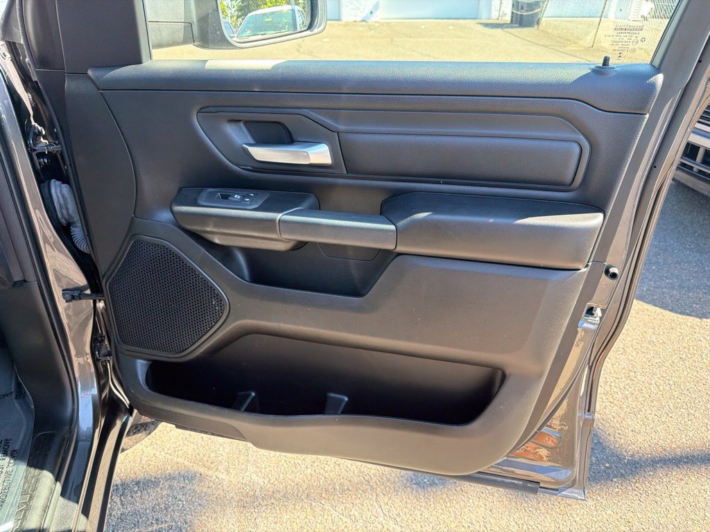 Used 2025 RAM 1500 Tradesman w/ Night Edition AWD/4WD image 16
