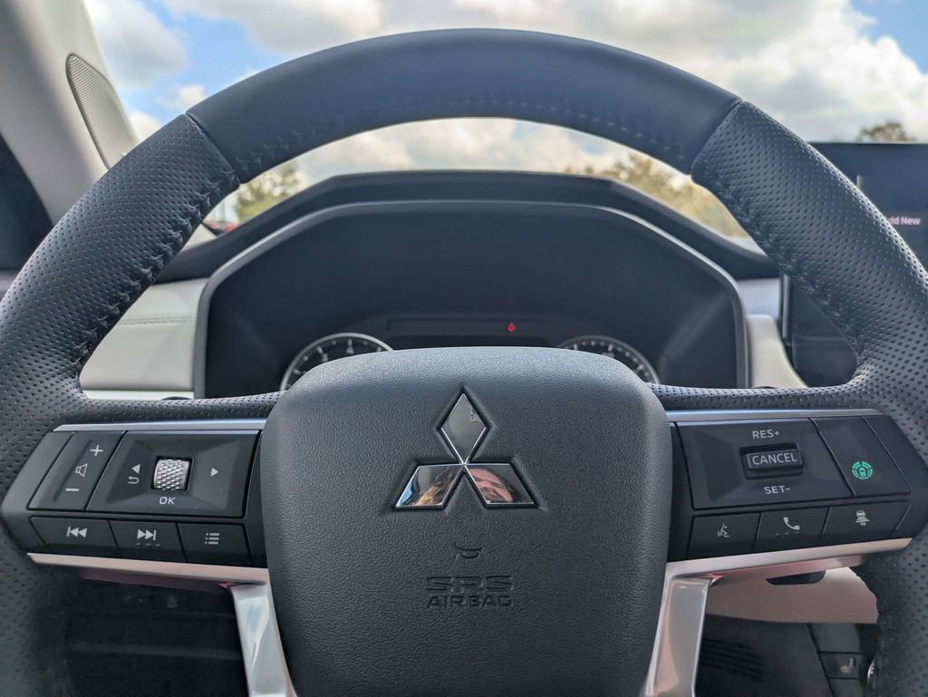 New 2026 Mitsubishi Outlander SE FWD image 28