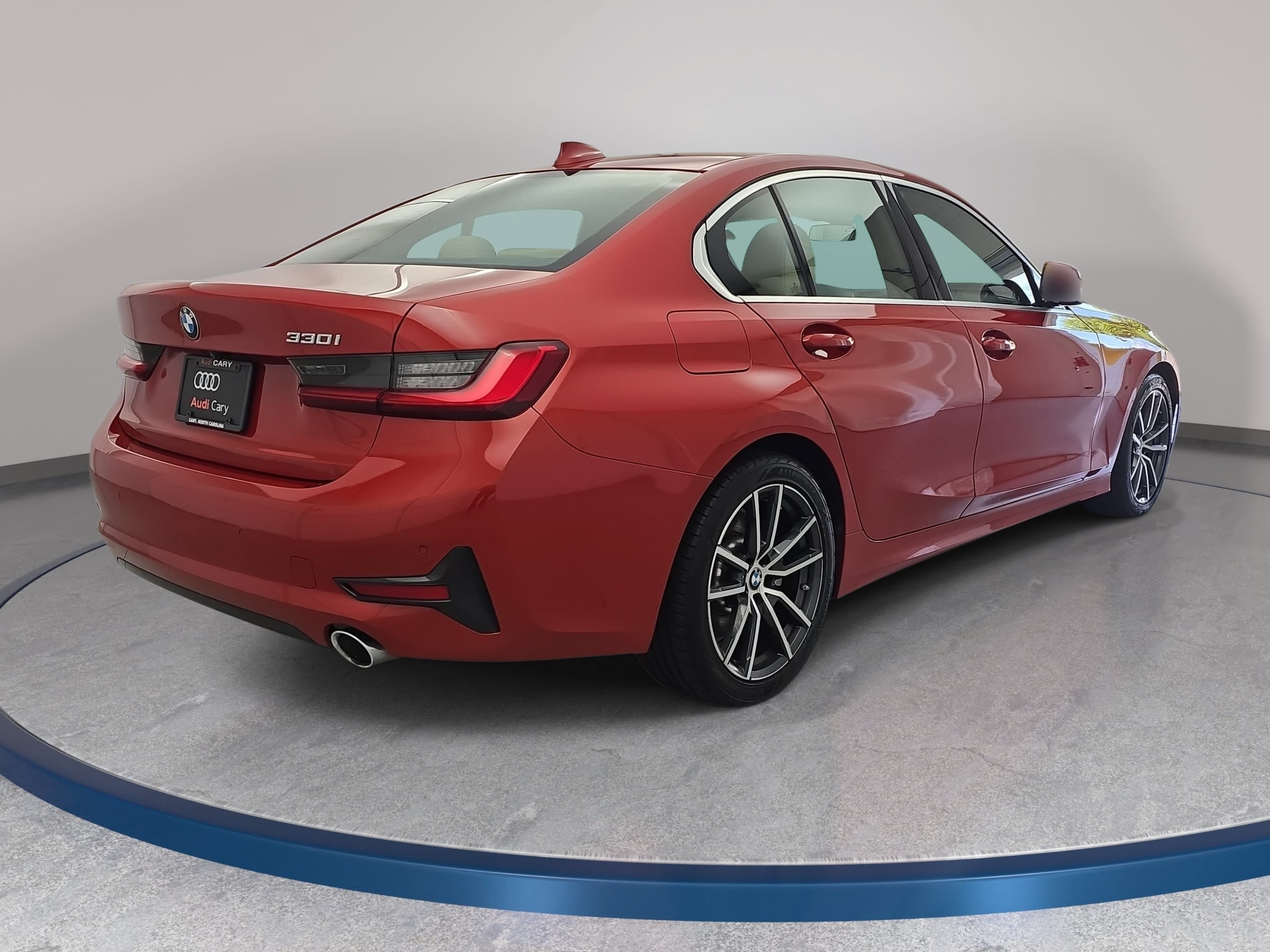 Used 2021 BMW 330i Sedan RWD image 5
