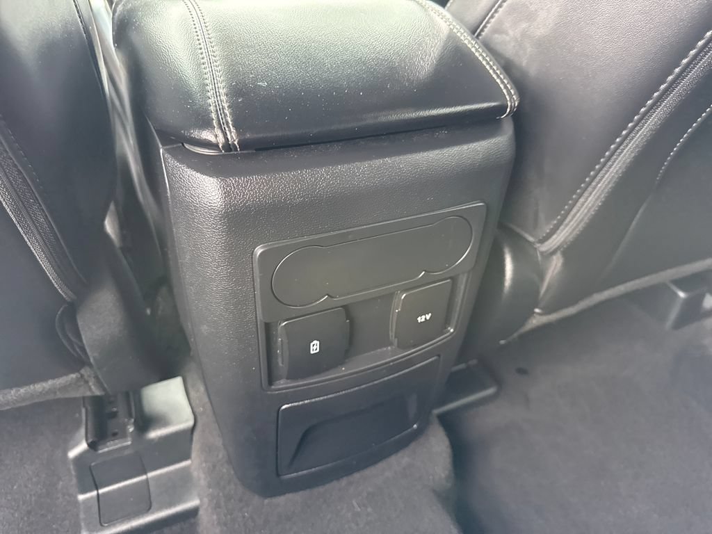 Used 2024 Ford Explorer XLT w/ Equipment Group 202A AWD/4WD image 19