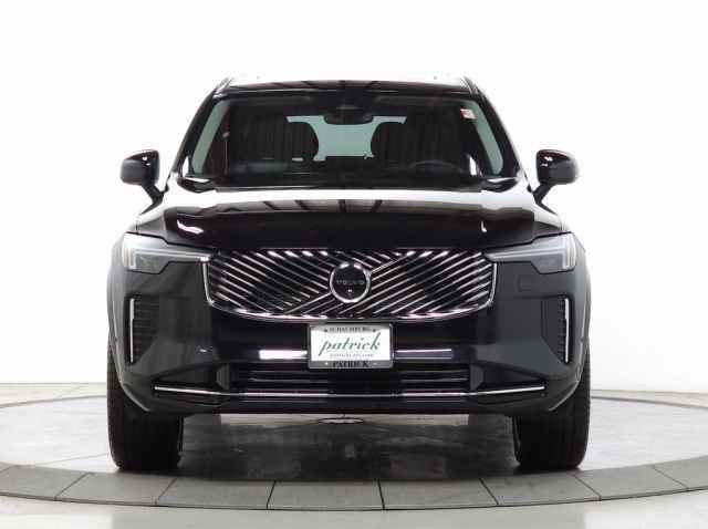 Used 2026 Volvo XC90 B6 Ultra w/ Protection Package image 2