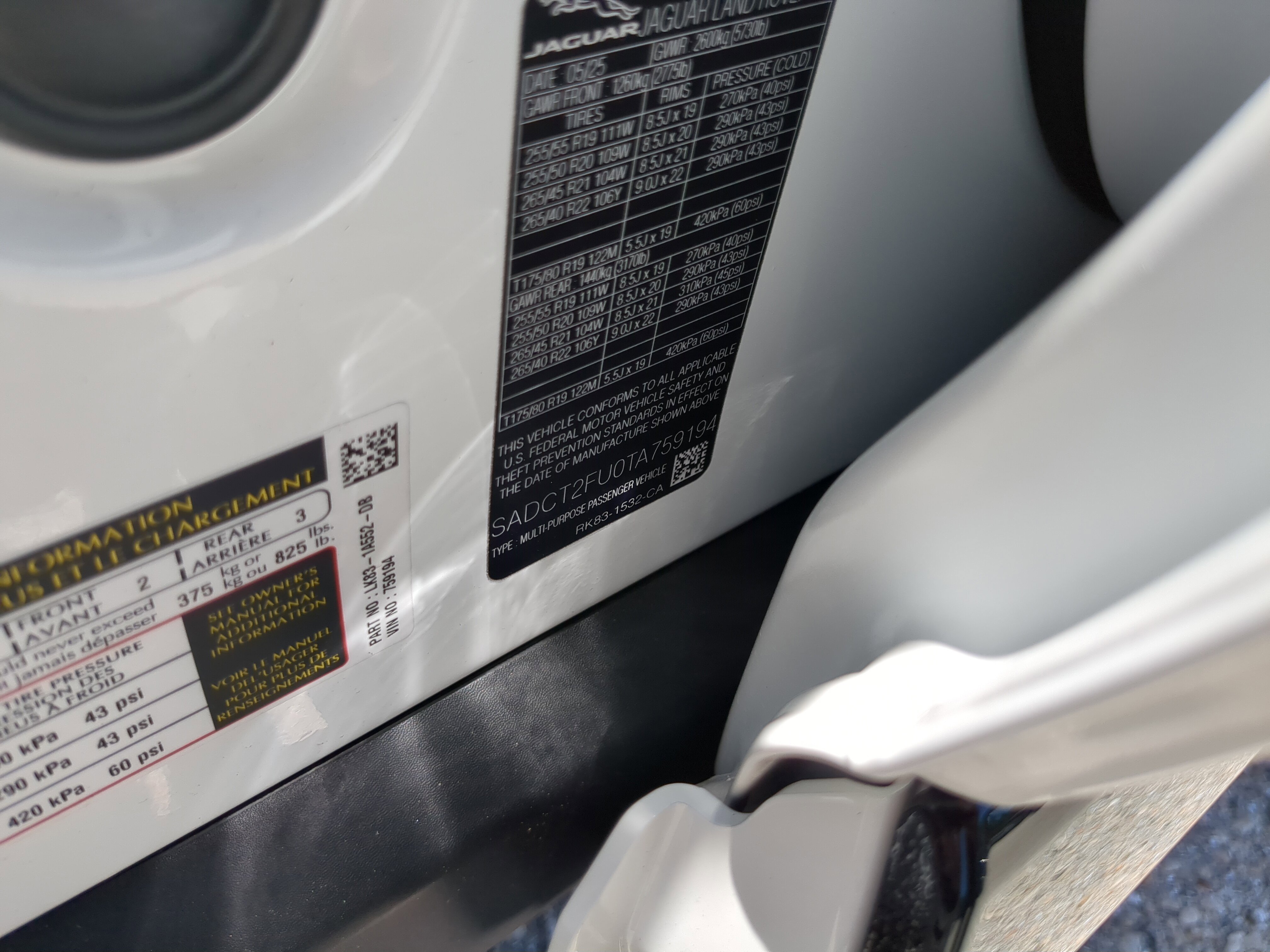 New 2026 Jaguar F-PACE R-Dynamic S image 38