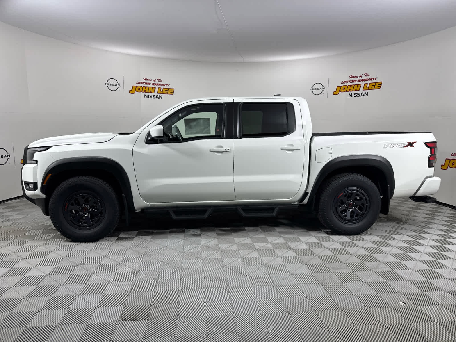 New 2026 Nissan Frontier Pro-X image 2