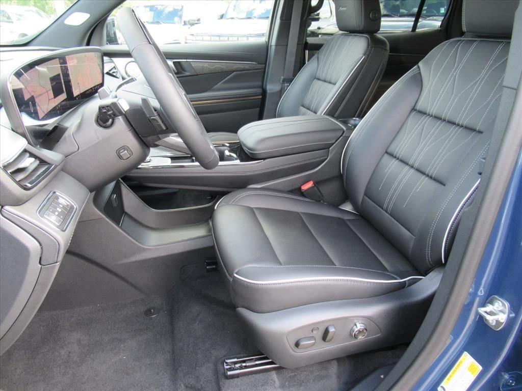 New 2026 Buick Enclave Avenir w/ Super Cruise Package FWD image 19