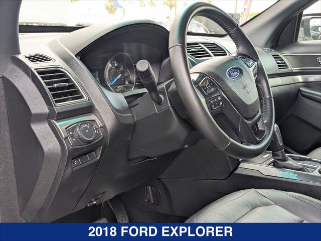 Used 2018 Ford Explorer XLT w/ Equipment Group 202A FWD image 12