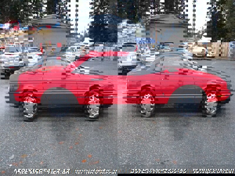 Used 1992 Cadillac Allante image 2