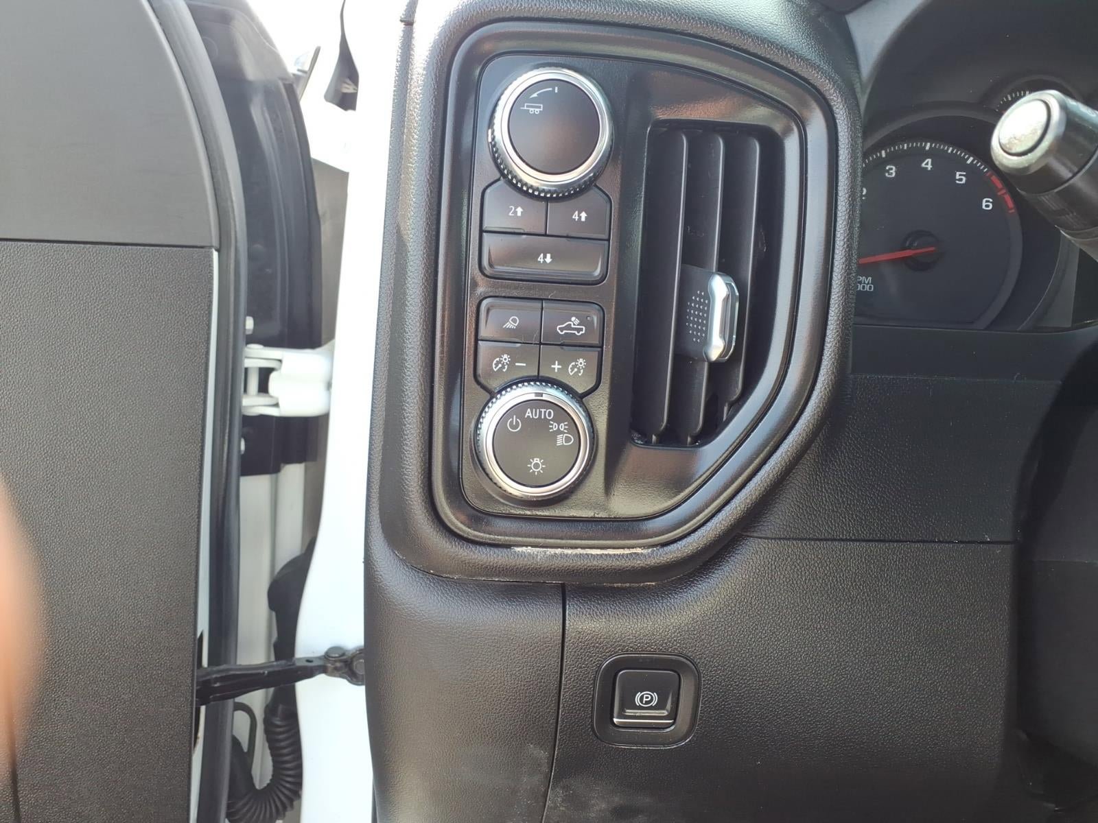 Used 2024 GMC Sierra 2500 Pro w/ Convenience Package image 14
