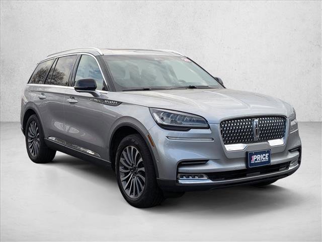 Used 2020 Lincoln Aviator Reserve w/ Equipment Group 201A image 3