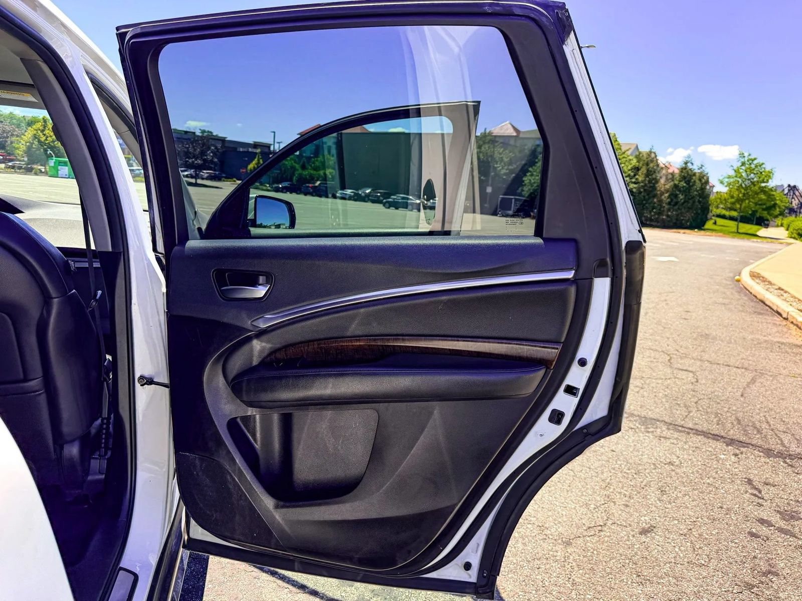 Used 2020 Acura MDX SH-AWD image 15