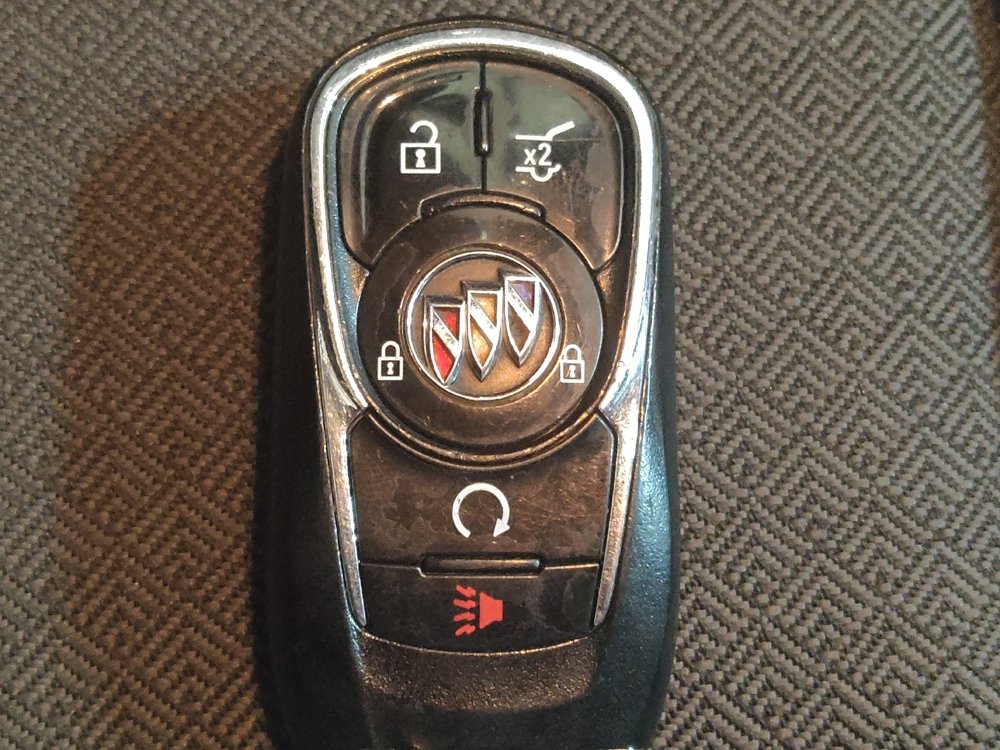 Used 2020 Buick Encore GX Preferred w/ Cold Weather Comfort Package FWD image 32