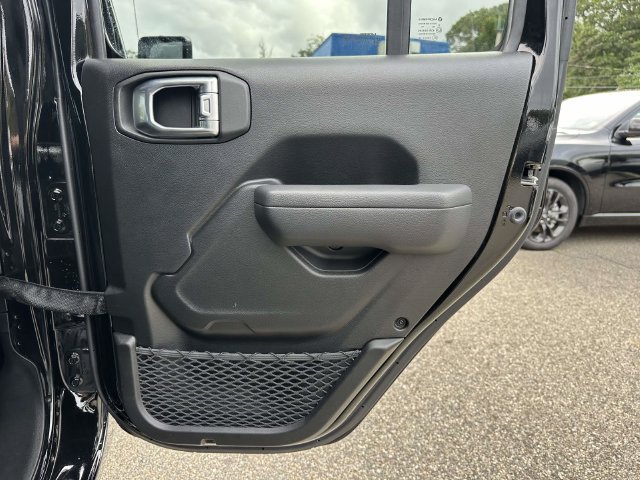 Certified 2022 Jeep Wrangler Unlimited Sport AWD/4WD image 21
