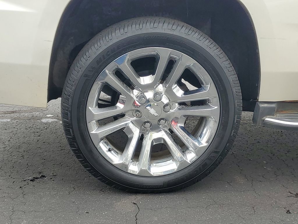 Used 2015 Chevrolet Tahoe LTZ AWD/4WD image 39