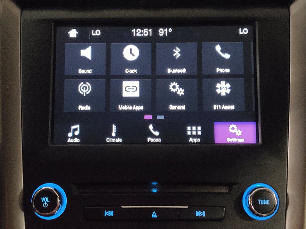 Used 2018 Ford Fusion SE w/ Fusion SE Technology Package FWD image 23