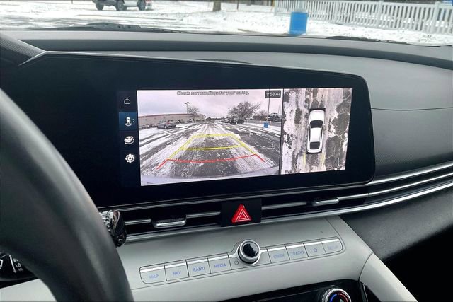 Certified 2024 Hyundai Elantra Limited image 22