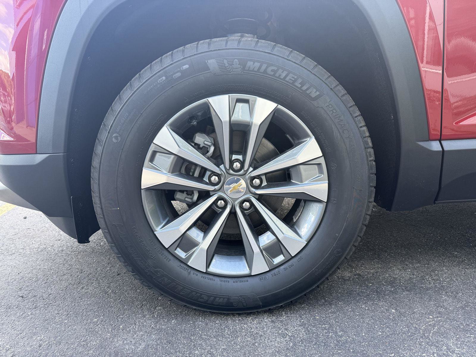 New 2027 Chevrolet Equinox LT w/ Convenience Package II AWD/4WD image 7