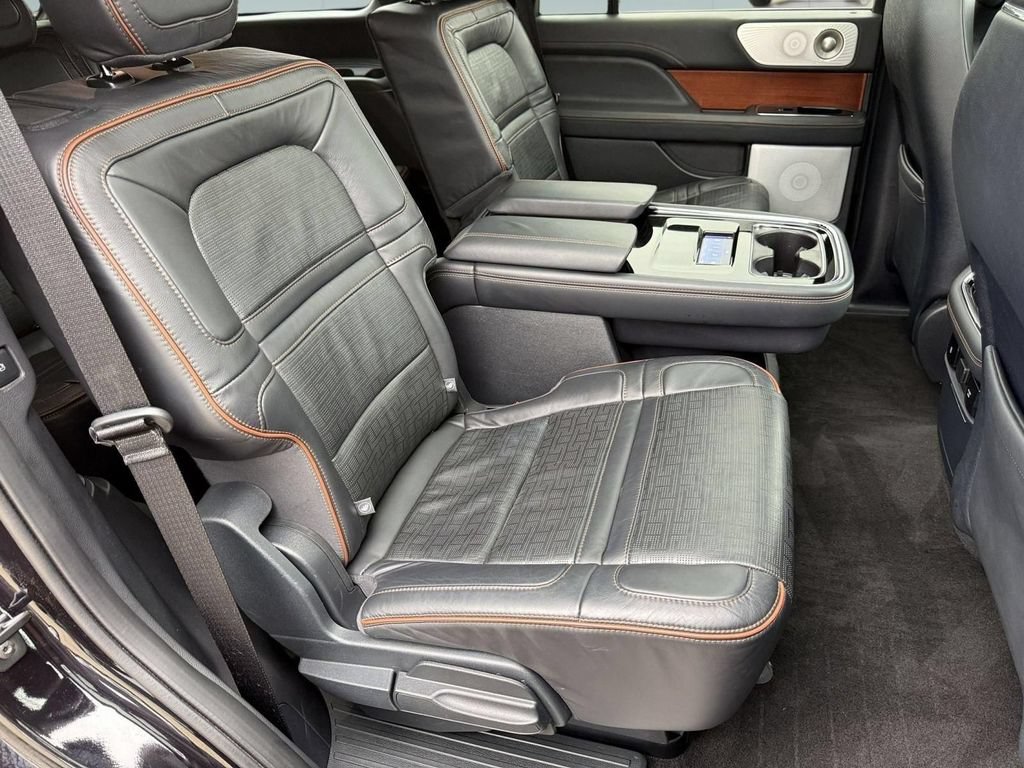 Certified 2024 Lincoln Navigator Black Label AWD/4WD image 31