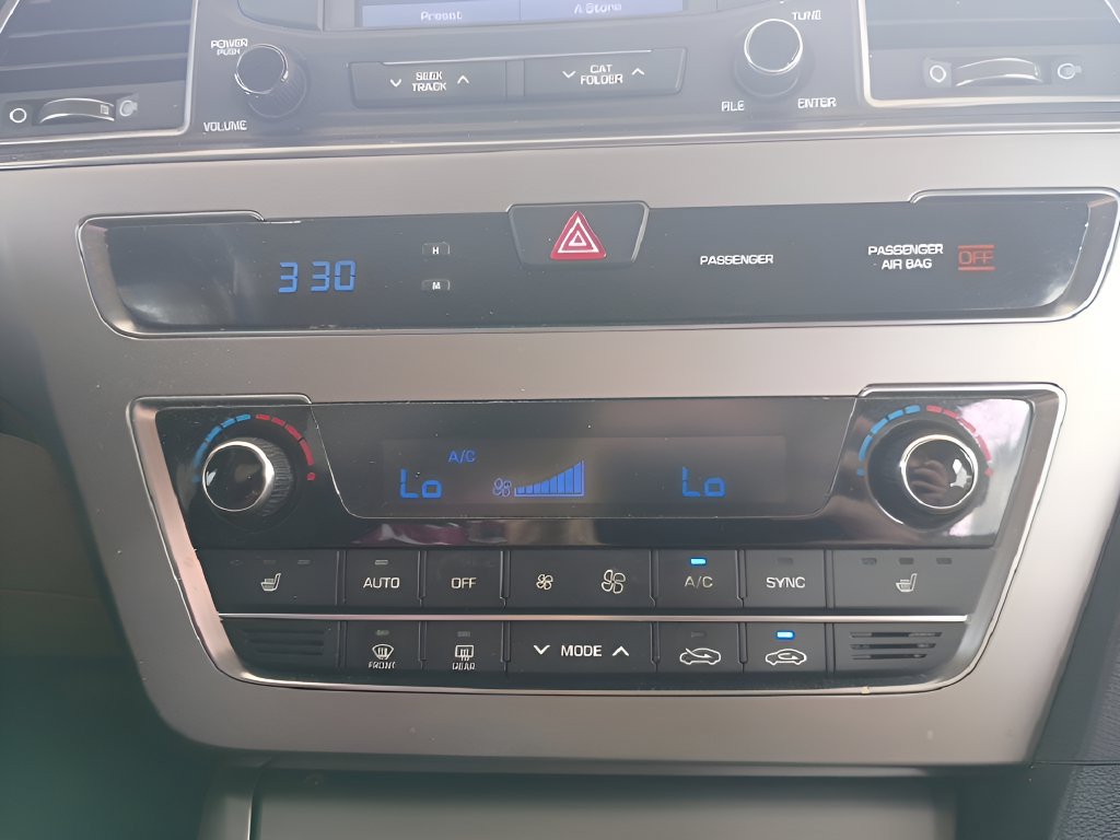Used 2015 Hyundai Sonata Limited FWD image 19