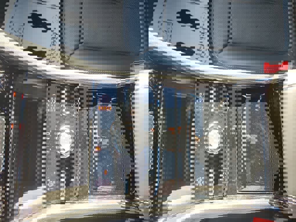 Used 2023 Jeep Grand Cherokee L Overland image 31