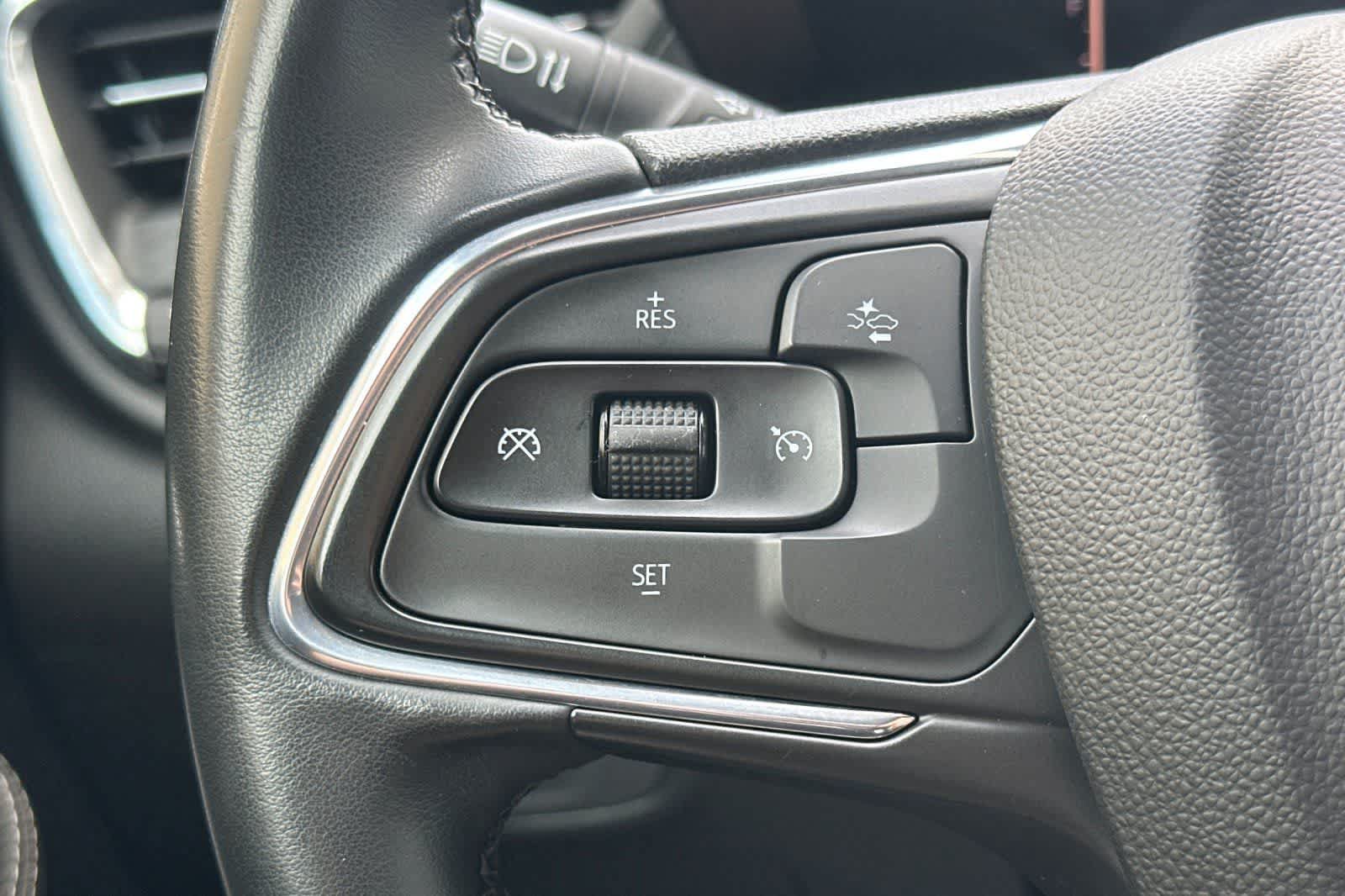 Used 2024 Buick Encore GX Sport Touring AWD/4WD image 25